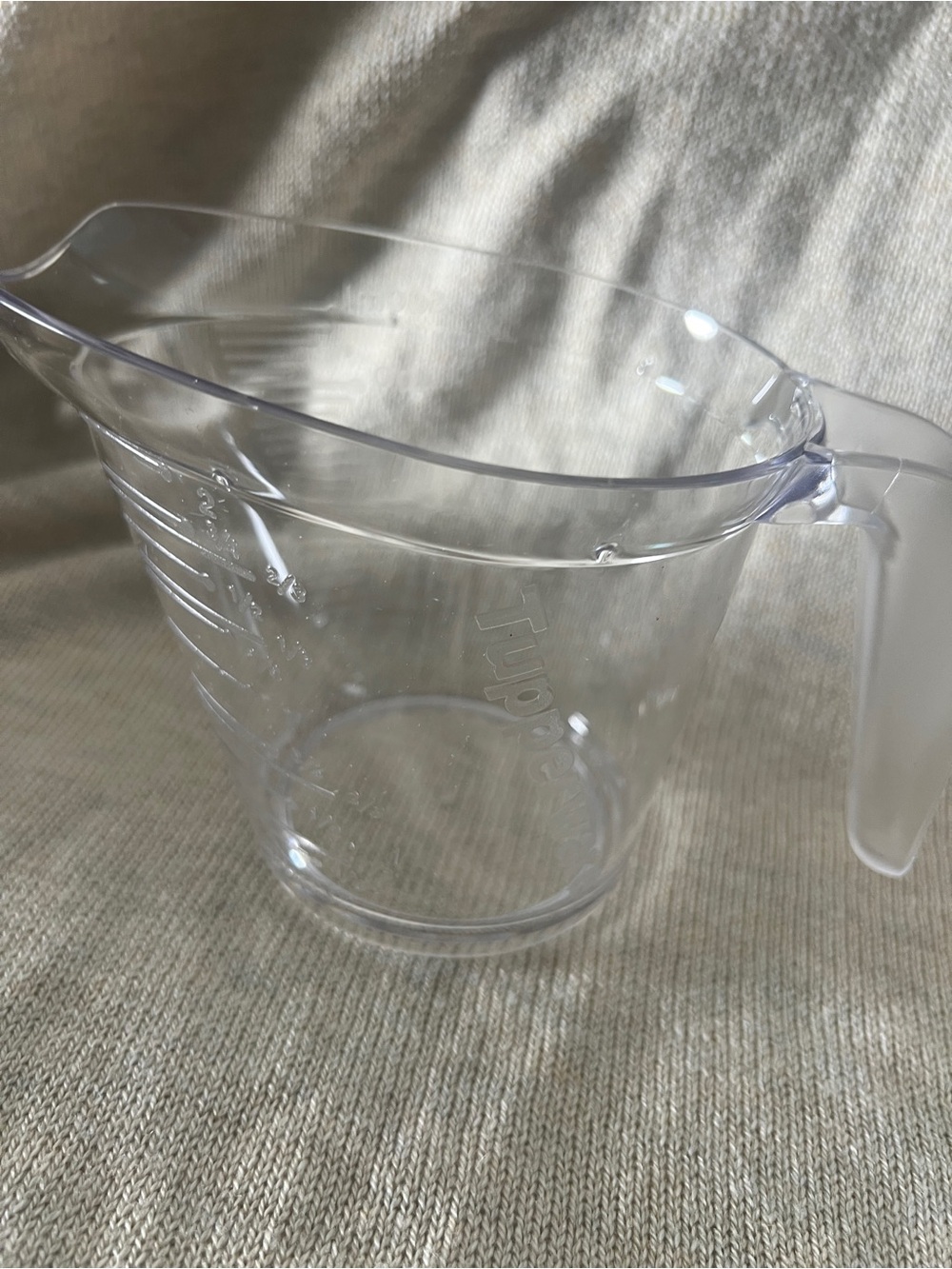 2- 🆕Clear Plastic Measuring Cup with Handle - Transparent